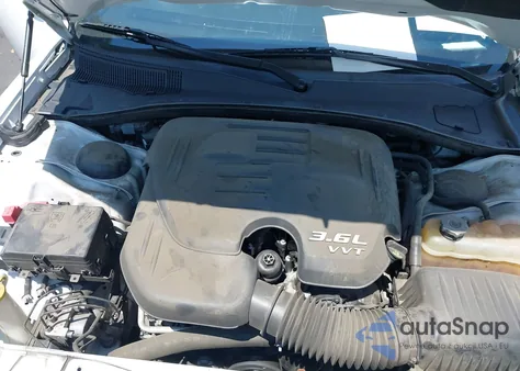 2019 Chrysler 300 300S из США, поврежденный, VIN 2C3CCABG6KH561472